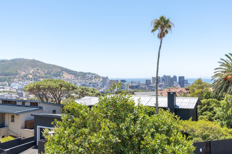 To Let 2 Bedroom Property for Rent in Vredehoek Western Cape